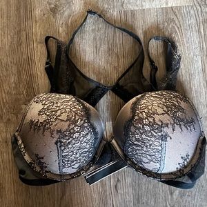 NWOT Victorias Secret bra 32D